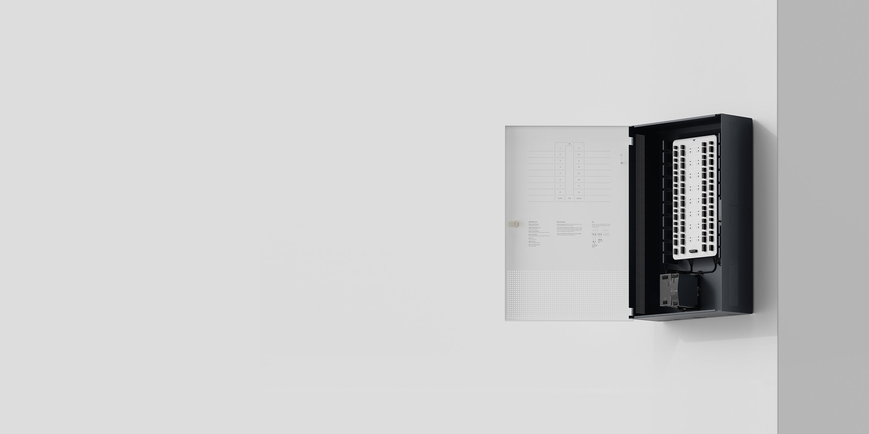 Verkada AC62 | クラウド接続型16ドアアクセスコントローラ