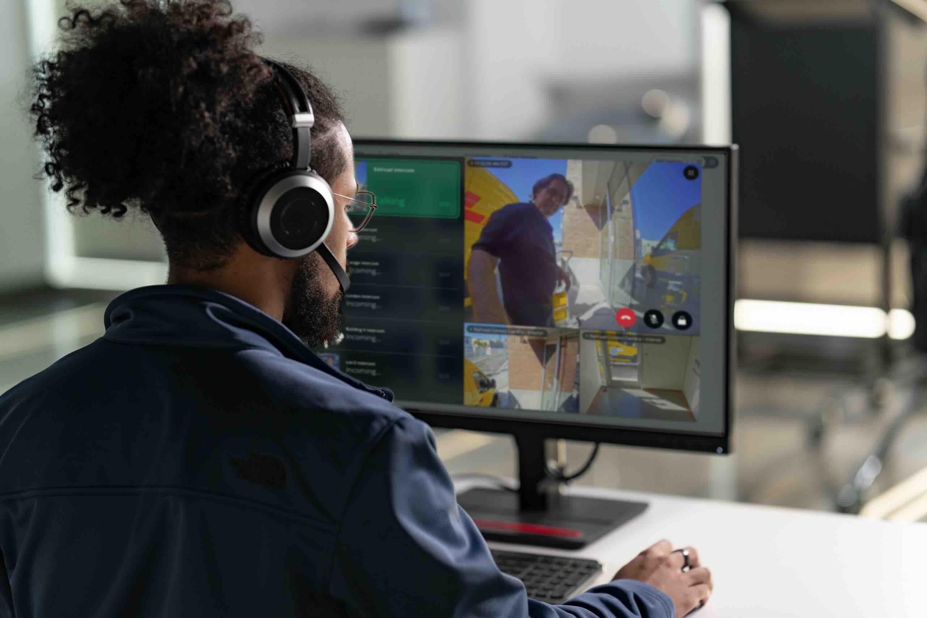 Link to Enhancing Enterprise Scalability with New Intercom Software Features  